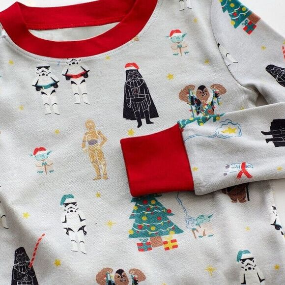 Pottery Barn Kids Disney Star Wars Holiday Organic Pajamas Size 4 - Picture 3 of 8